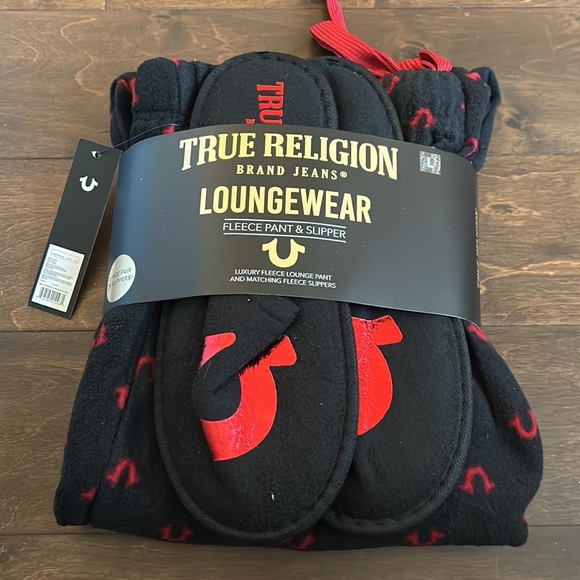 True Religion Other - NWT True Religion Men’s 2 Pc  Set Loungewear Pants & Slippers Black red